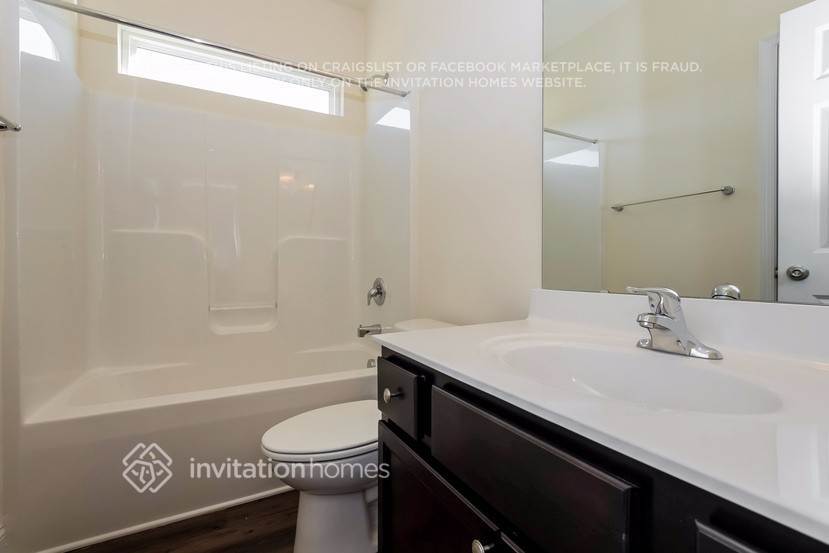 Building Photo - 179 Sassafras Rd