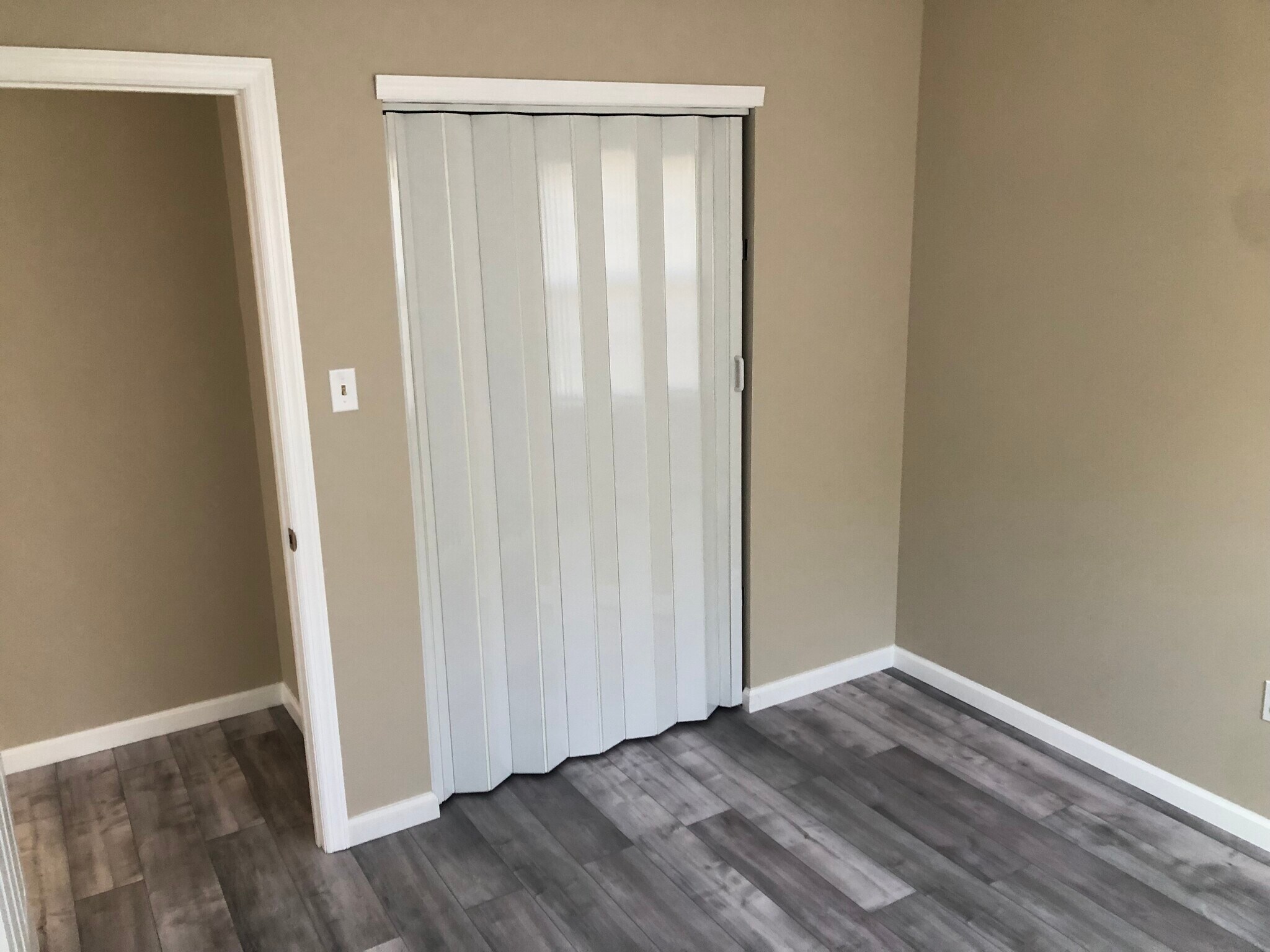 Building Photo - 290 Heather Croft