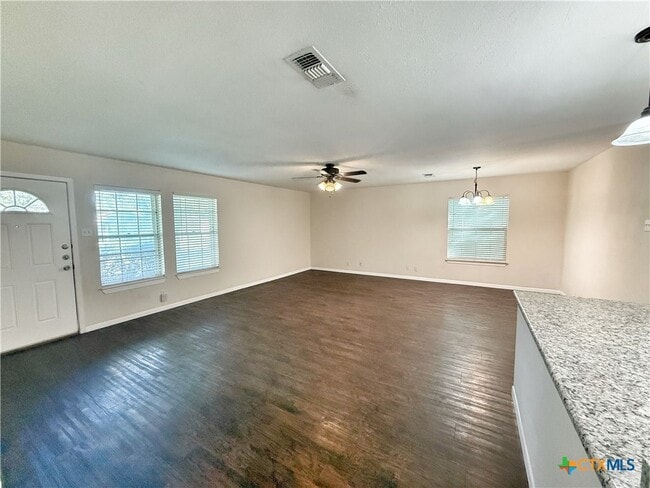 Building Photo - 1541 Cologne Dr