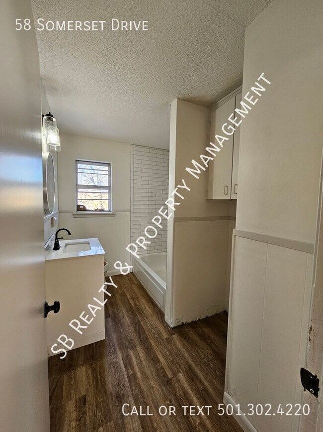 Building Photo - 58 Somerset Dr