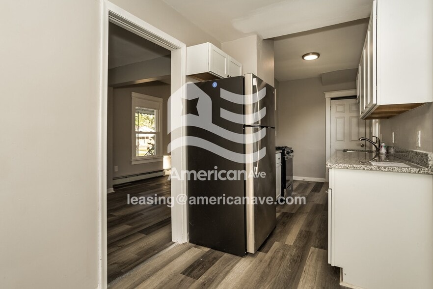 Building Photo - 25163 Pearl St