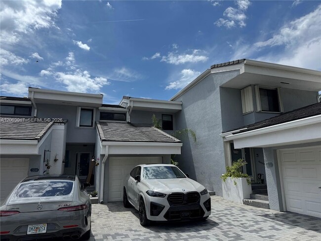 Building Photo - 336 Poinciana Island Dr