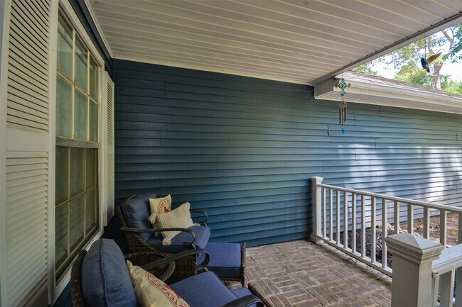 Building Photo - 3218 Lake Stream Dr
