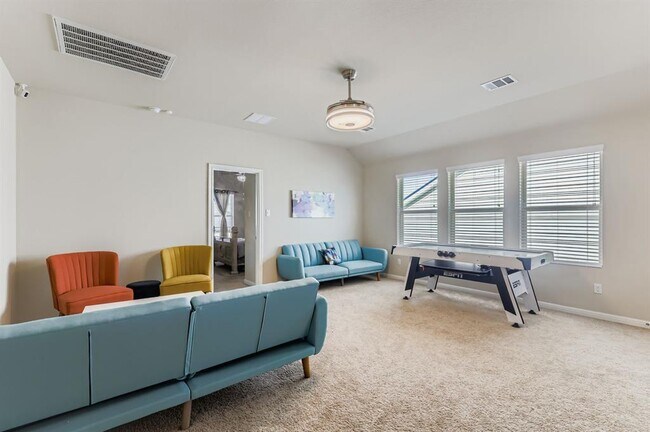 Building Photo - 19433 Colgin Dr