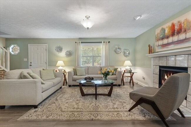 Building Photo - 2660 Windage Dr SW