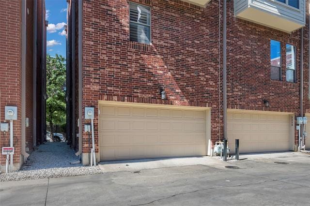 Building Photo - 2222 Marilla St