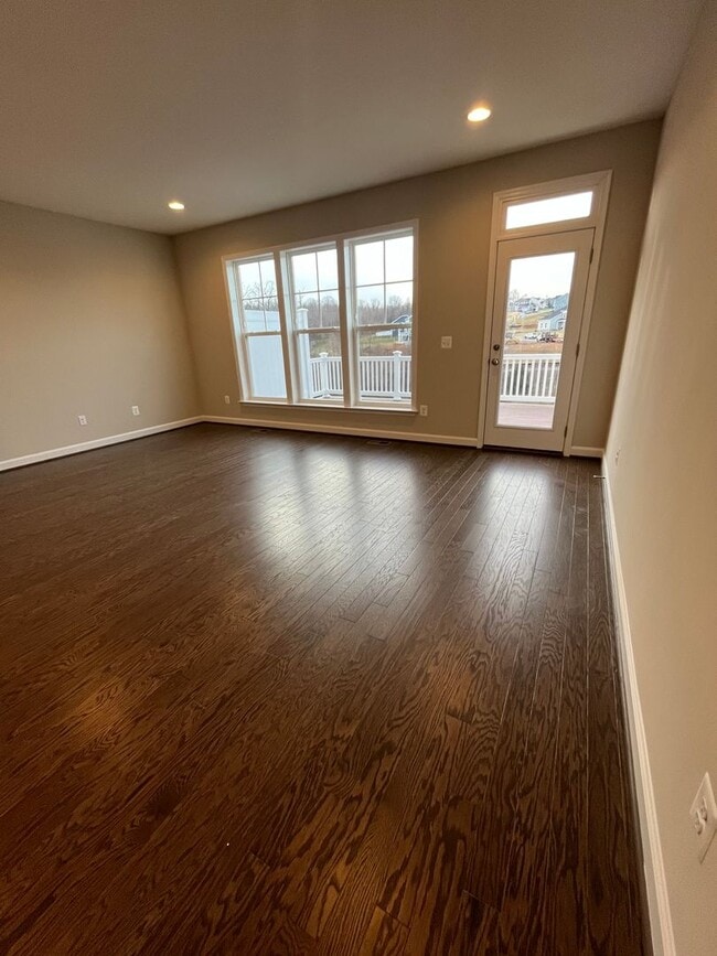 Building Photo - ***FIRST MONTH RENT FREE** BRAND NEW Townhouse in Preston Lake -