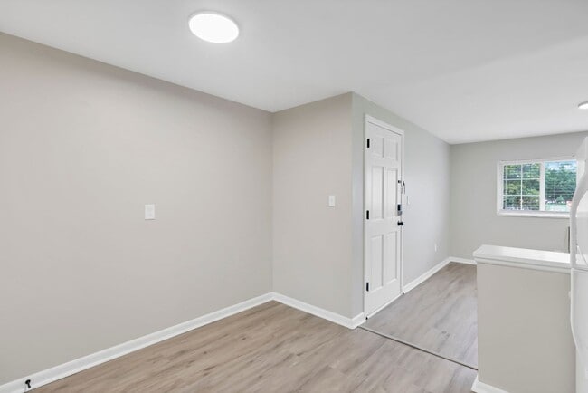 Building Photo - 1029 Binns Blvd