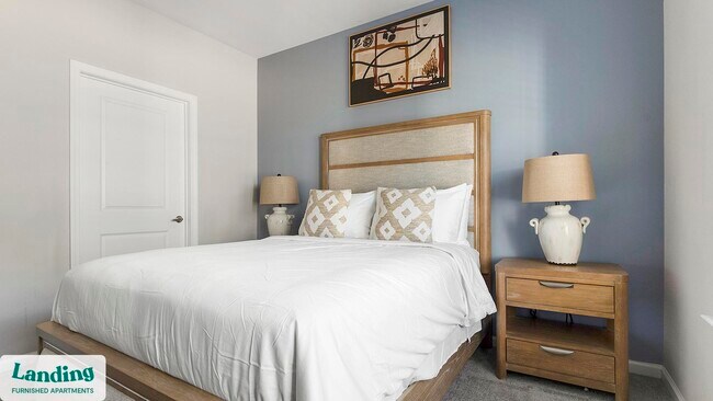 Building Photo - 915 Brentmoor Dr