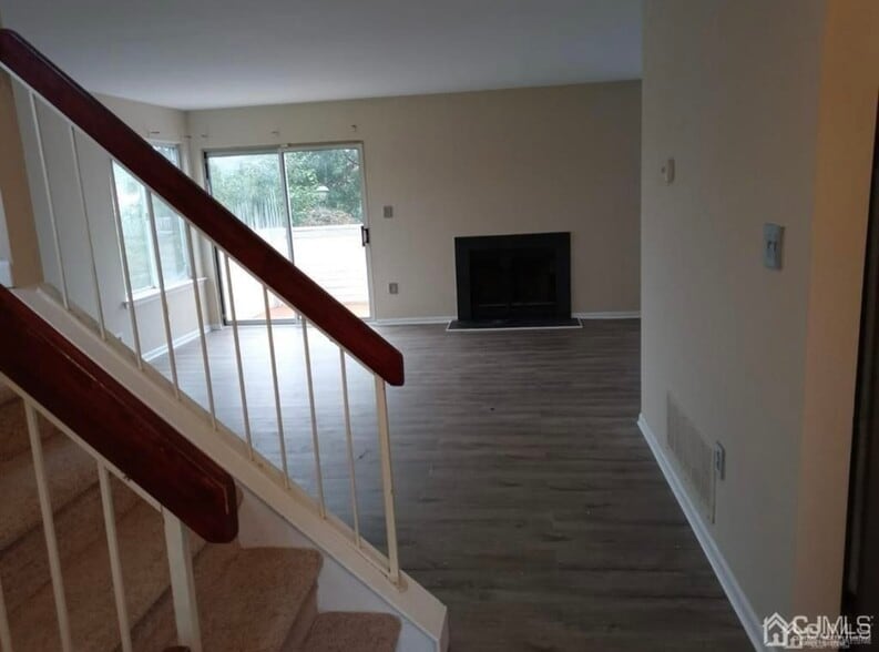 Building Photo - 1207 Jesse Way