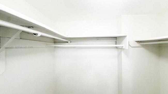 Building Photo - 484 NW 165th St