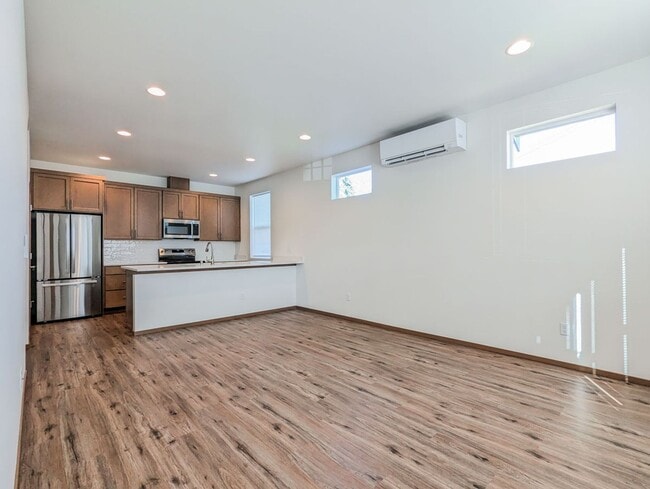 Building Photo - Beautiful Brand New Construction 3 bed, 2....