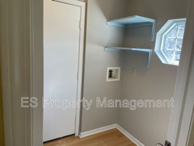 Building Photo - 933 Washington Cove Way