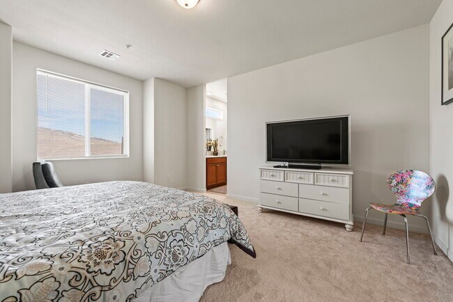 Building Photo - 4928 Black Falcon Way