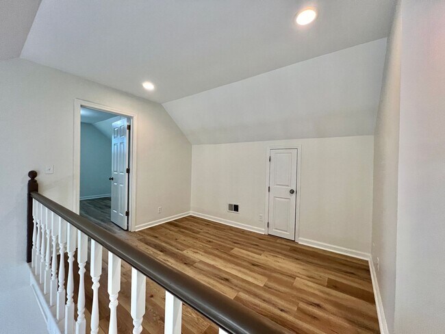 Building Photo - 1405 Brenner Ct