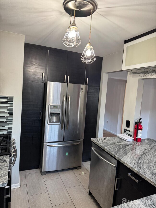 Building Photo - 6501 Ave C