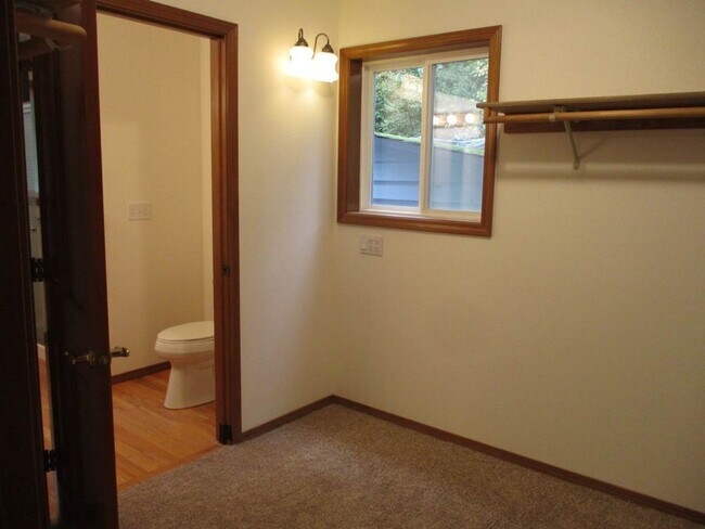 Building Photo - Beautiful 3 Bedroom 2.5 Bath Home in Gig H...