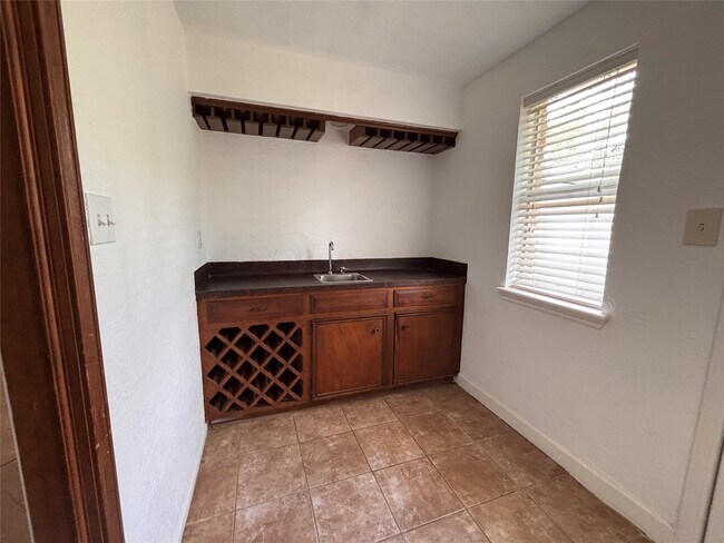 Building Photo - 20610 Shillington Ct