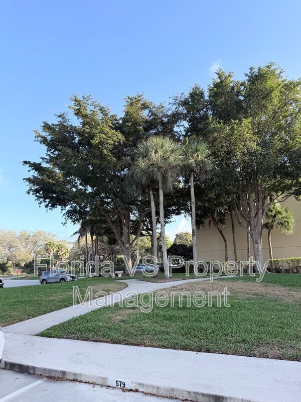 Building Photo - 3511 Village Blvd