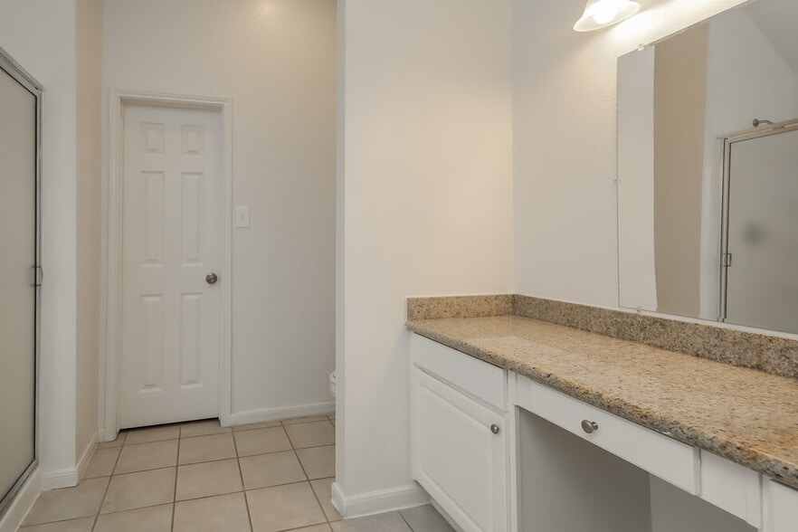 Building Photo - 302 Cedar Branch Dr