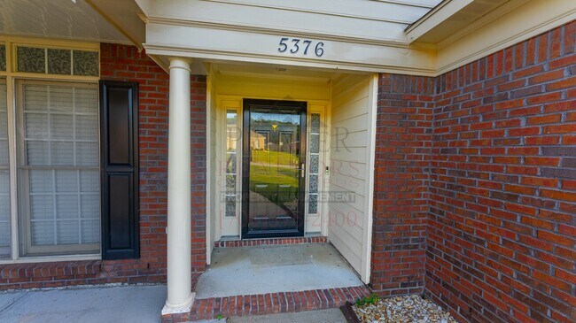 Building Photo - 5376 Broadfield Dr