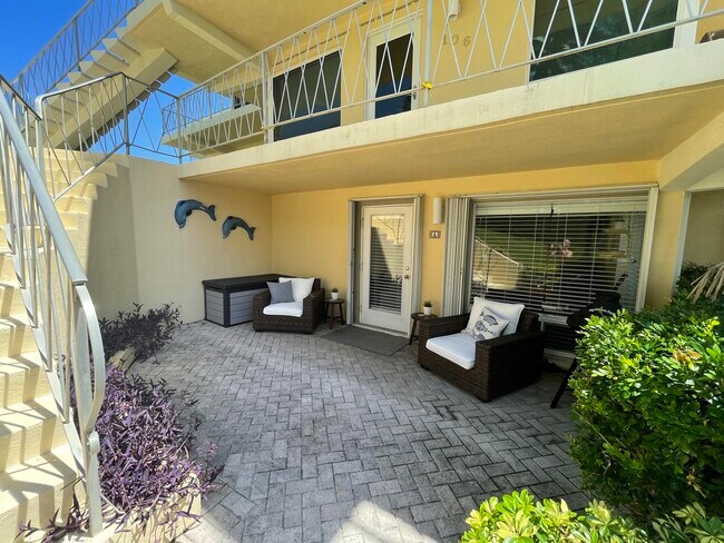 Building Photo - 5060 N Ocean Dr