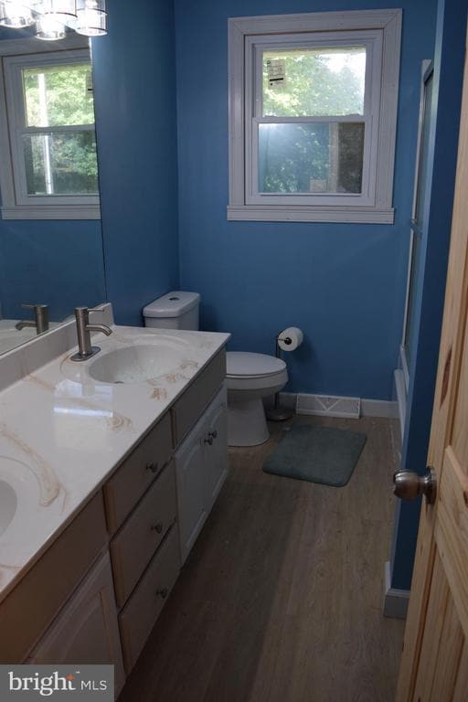 Building Photo - 999 Sunnyside Rd