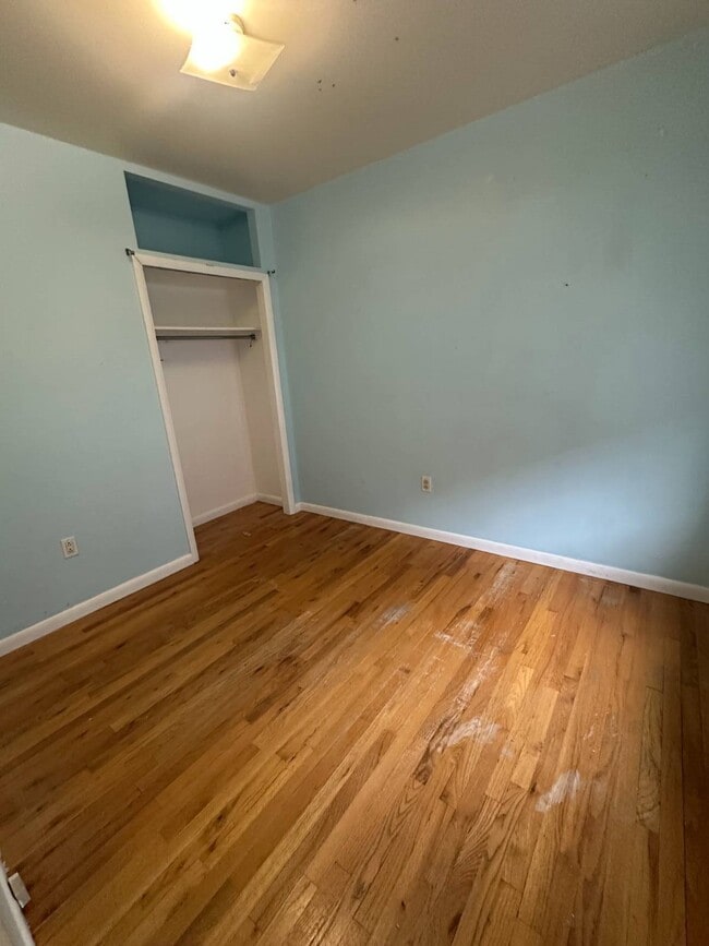 Building Photo - 31-46-46 35th St