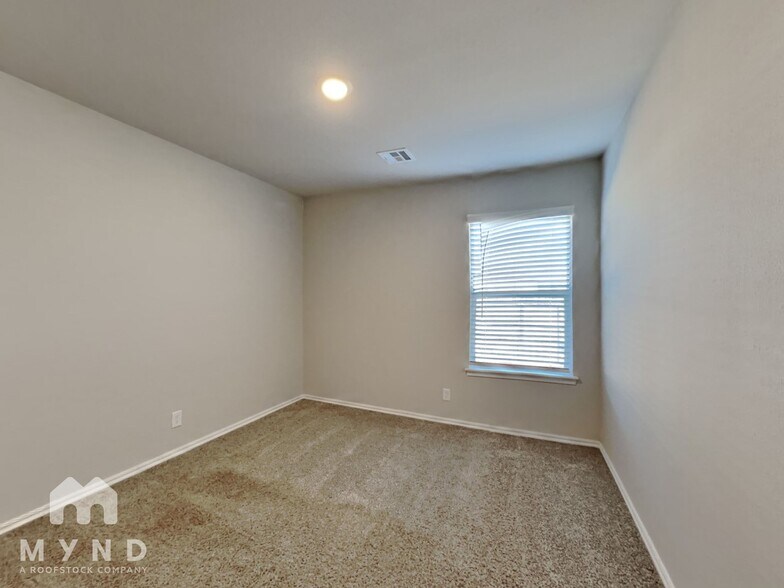 Building Photo - 28175 E 115 St S