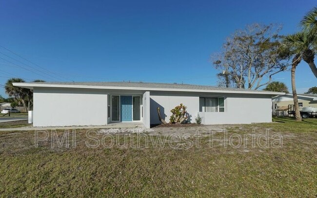 Primary Photo - 2139 Couver Dr