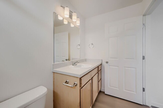 Building Photo - 6463 Crossdrum Point