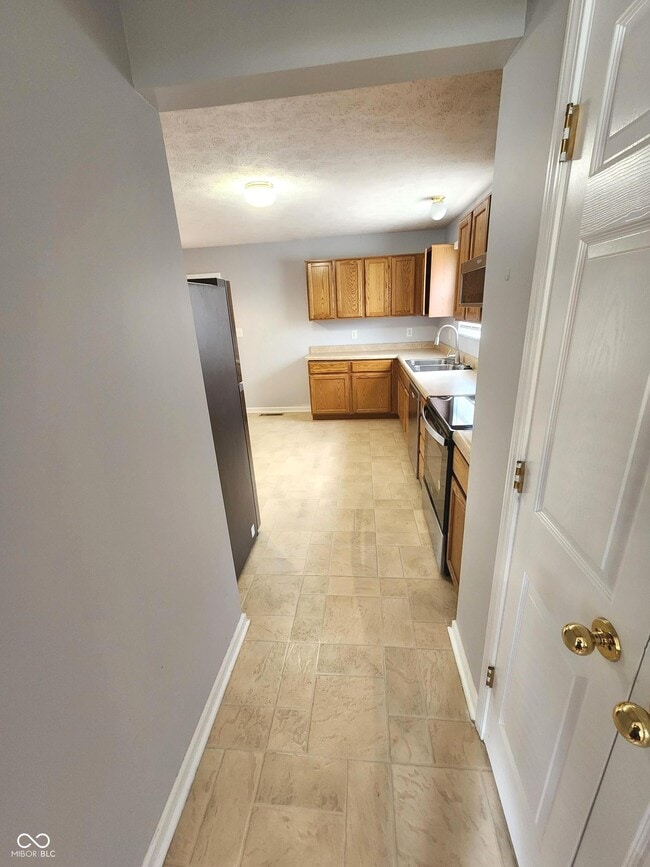 Building Photo - 924 Thornwood Dr