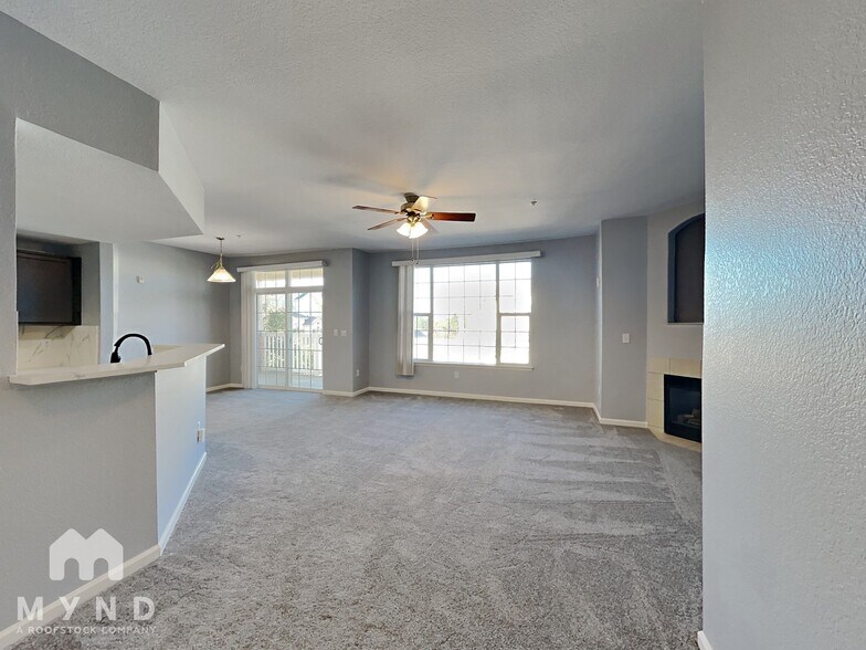 Building Photo - 5723 N Gibralter Way