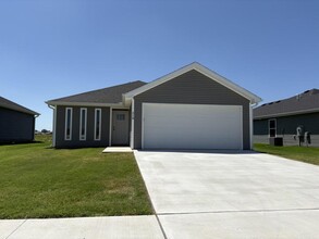 Building Photo - 218 Eagle Edge Dr