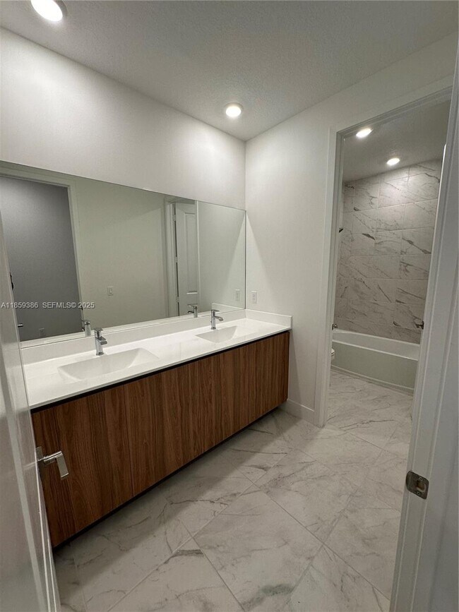 Building Photo - 8281 SW 121st Ter