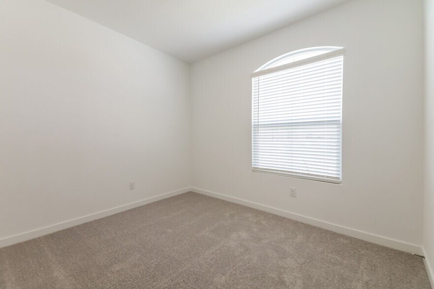 Building Photo - 2239 Mustang Ghost Trl