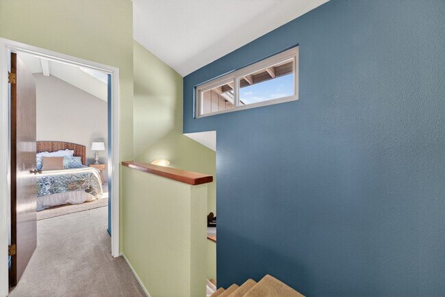 Building Photo - 755 7th Ave