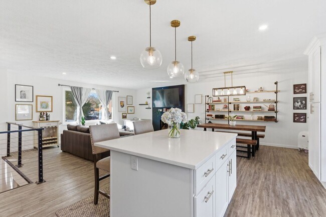 Building Photo - Stunning Fully Renovated 4BR + Bonus on Spokane's South Hill - Chef's Kitchen, 2-Car Garage & Bac...