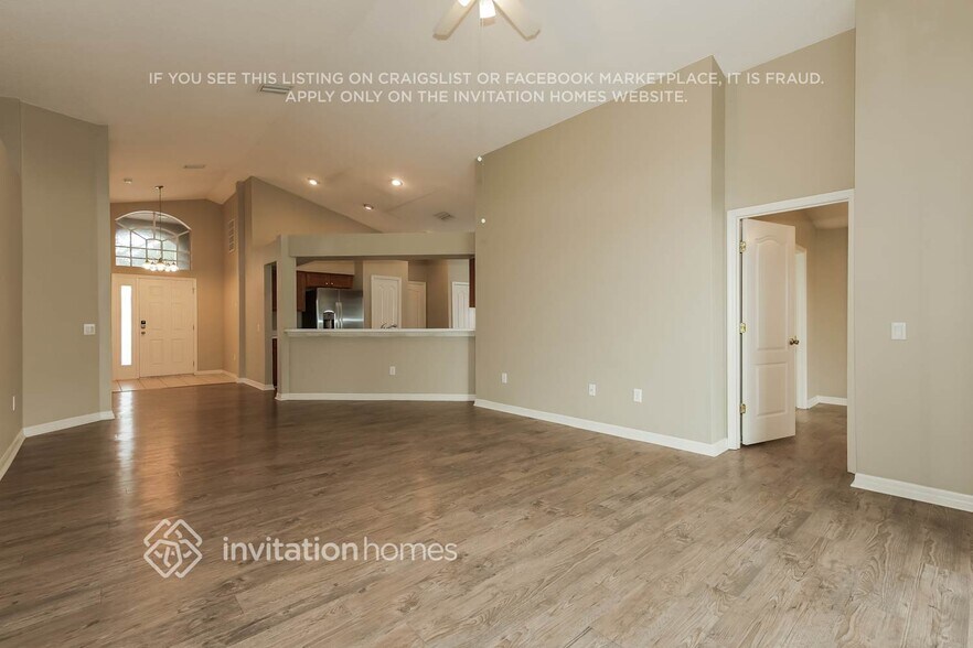 Building Photo - 12523 Lake Vista Dr