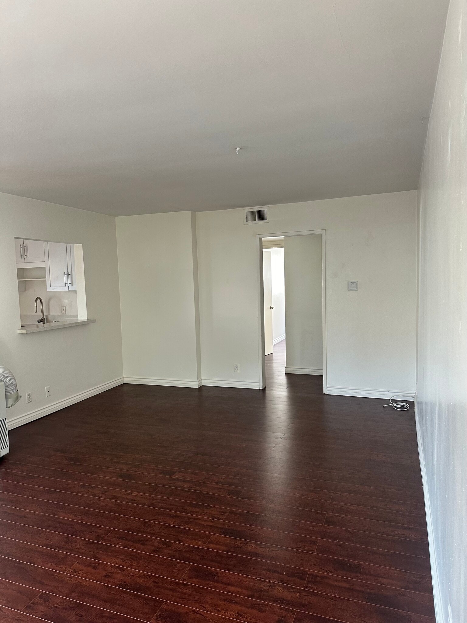 Building Photo - 10786 Missouri Ave