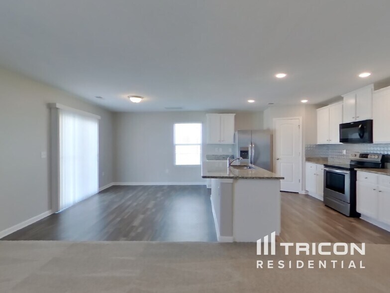 Building Photo - 260 Belcaro Dr