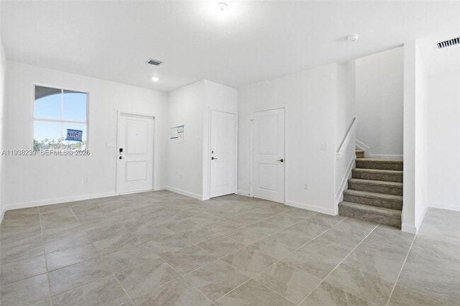 Building Photo - 2705 SE 25th Ave