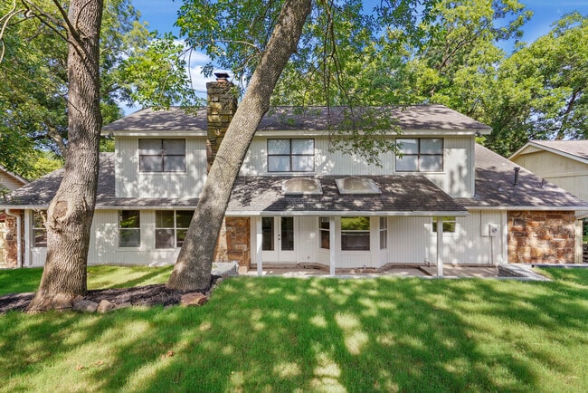 Building Photo - 8747 S 68th E Ave