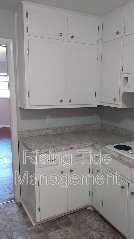 Building Photo - 7016 Briarwood Ln