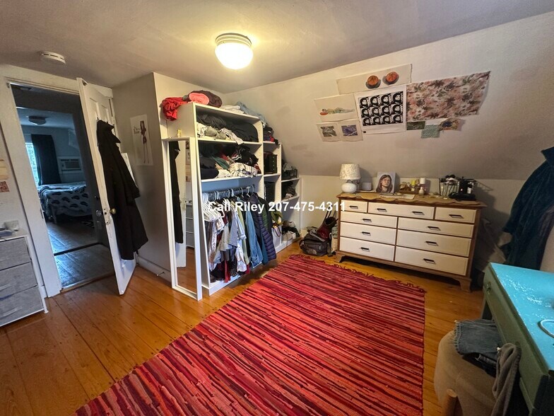 Building Photo - 11 Reedsdale St