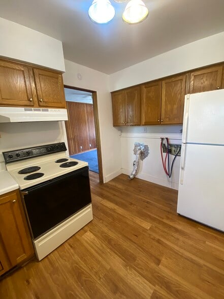 Building Photo - 1414 Central Ave