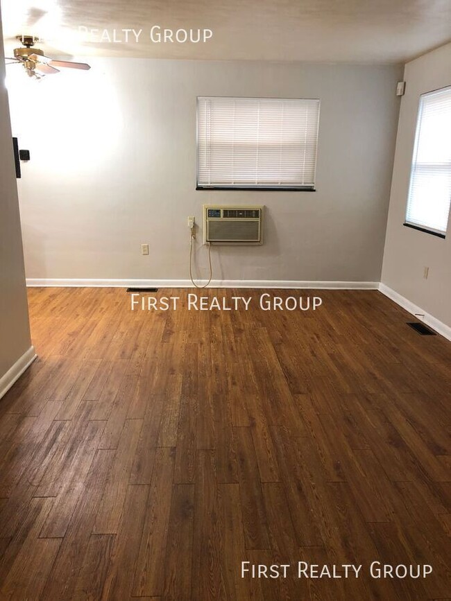 Building Photo - Holiday Move in Special, $100 off 1st mont...