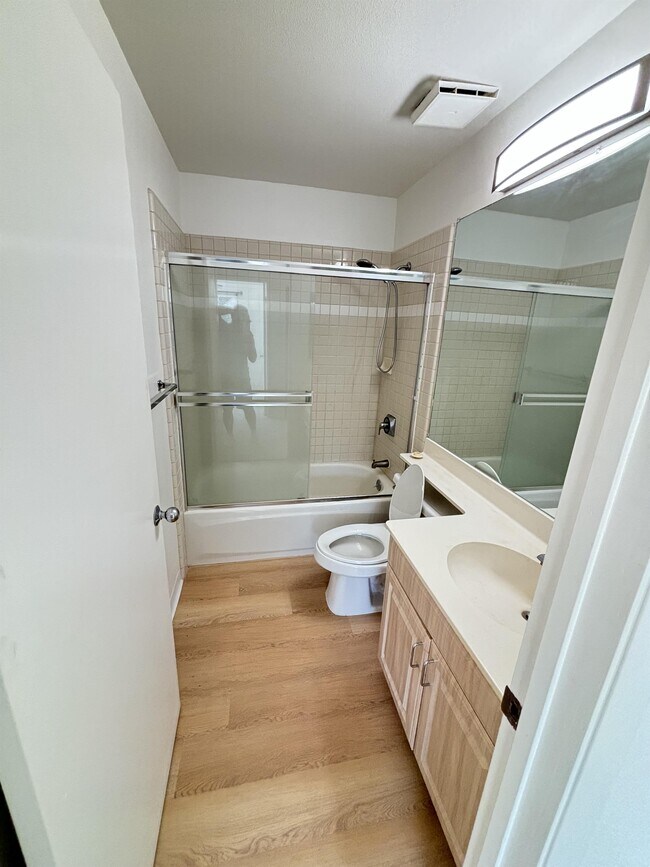 Building Photo - 92-1539-1539 Aliinui Dr