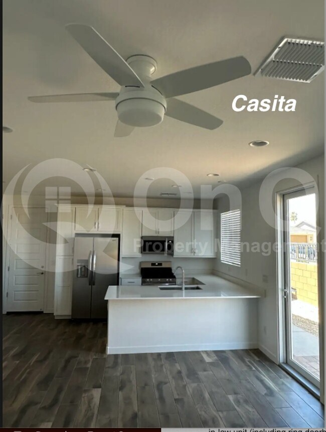 Building Photo - 3303 S Piedra Cir