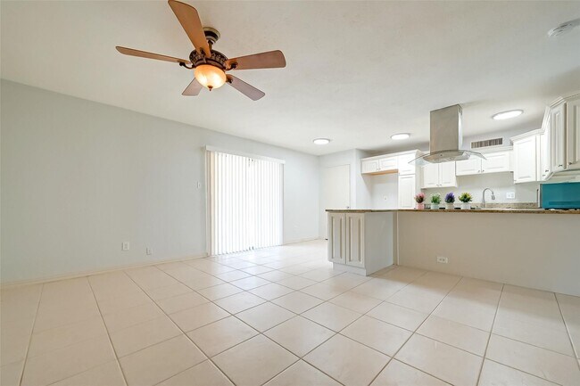 Building Photo - 17414 N Yorkglen Dr